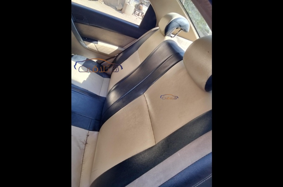 Aveo Chevrolet رمادي