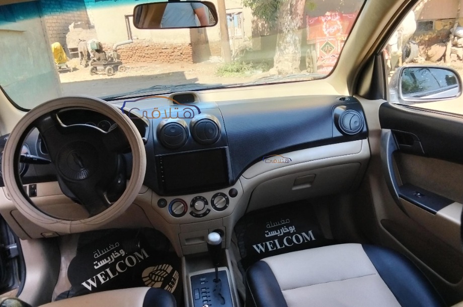 Aveo Chevrolet رمادي