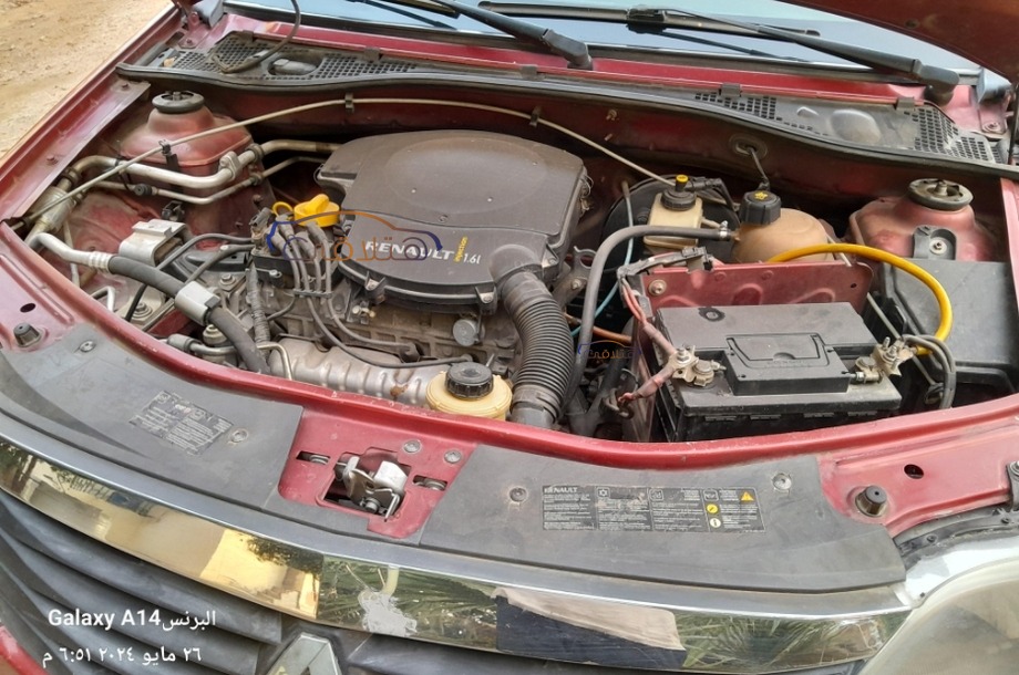 Logan Renault احمر