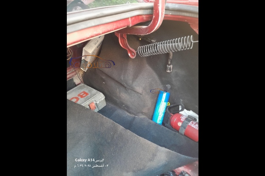 Logan Renault احمر