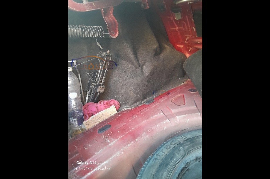 Logan Renault احمر