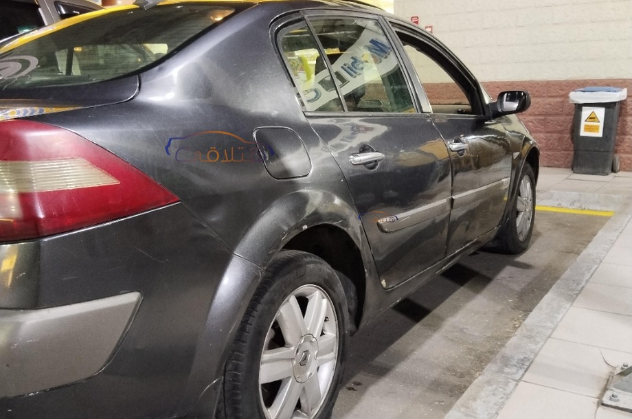 Megane Renault رمادي