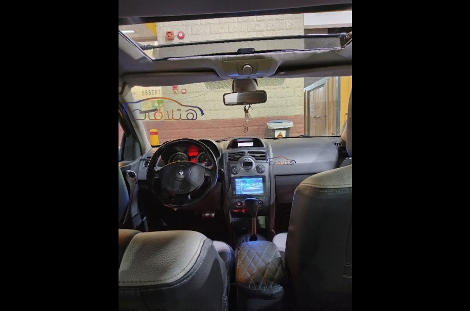 Megane Renault رمادي