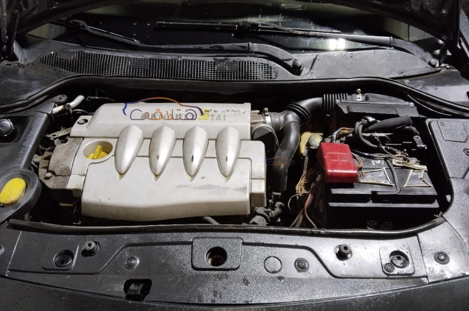 Megane Renault رمادي