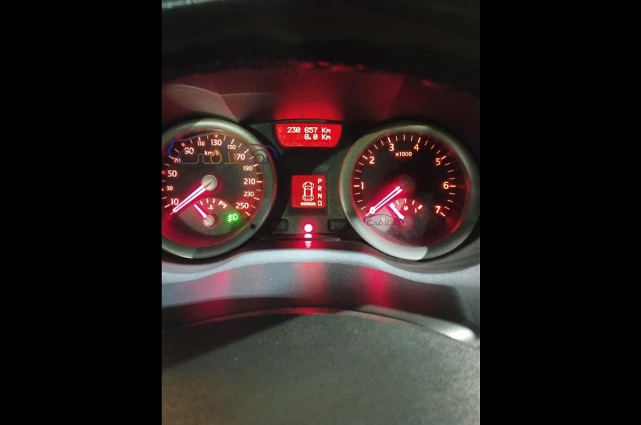 Megane Renault رمادي