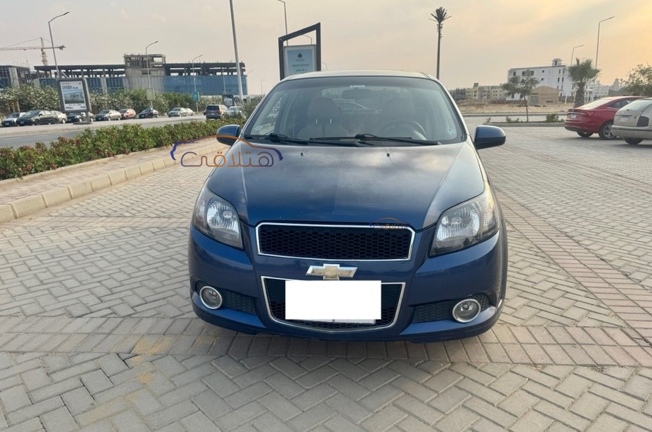 Aveo Chevrolet Dark blue