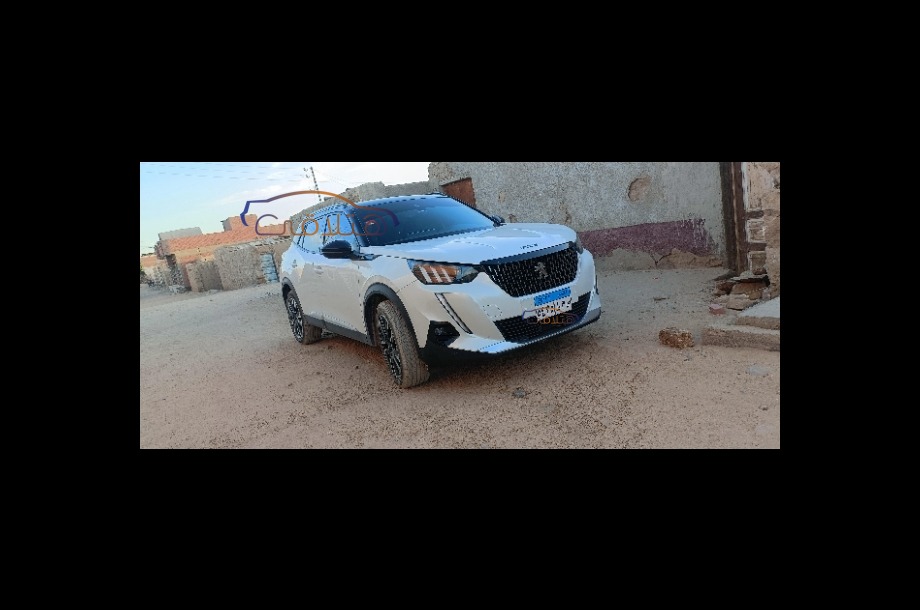 2008 Peugeot أبيض