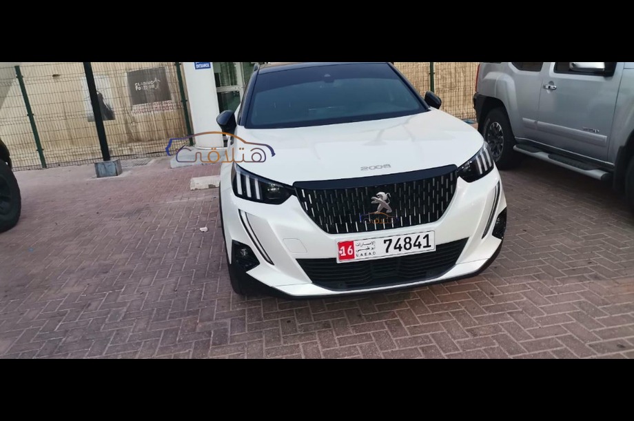 2008 Peugeot أبيض