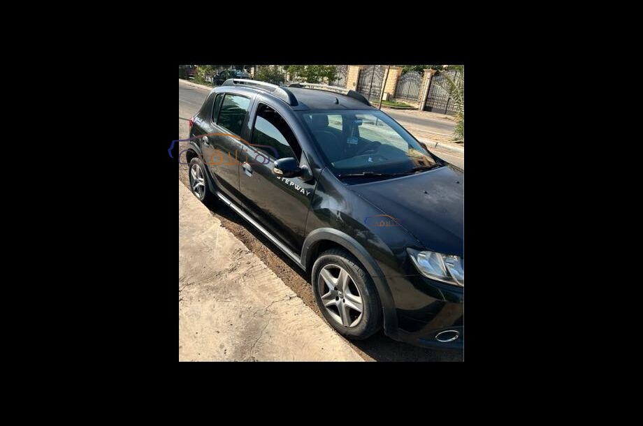 Sandero Step Way Renault أسود