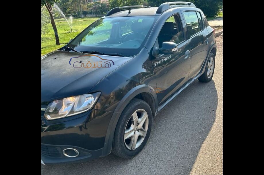 Sandero Step Way Renault أسود