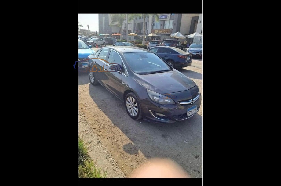 Astra Opel فضي