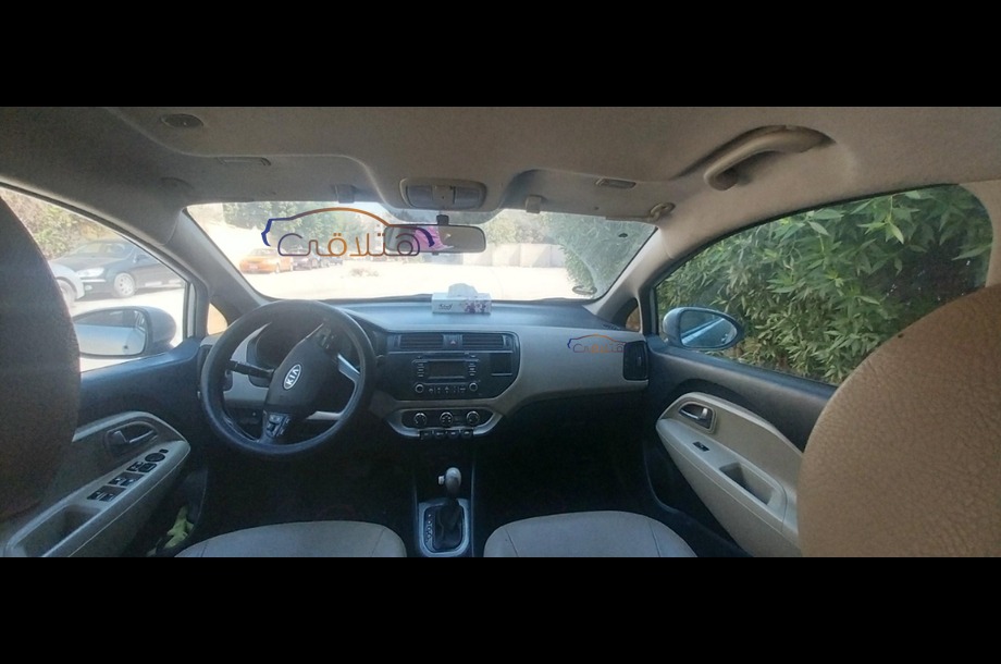 Rio Kia فضي