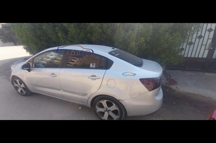 Rio Kia فضي