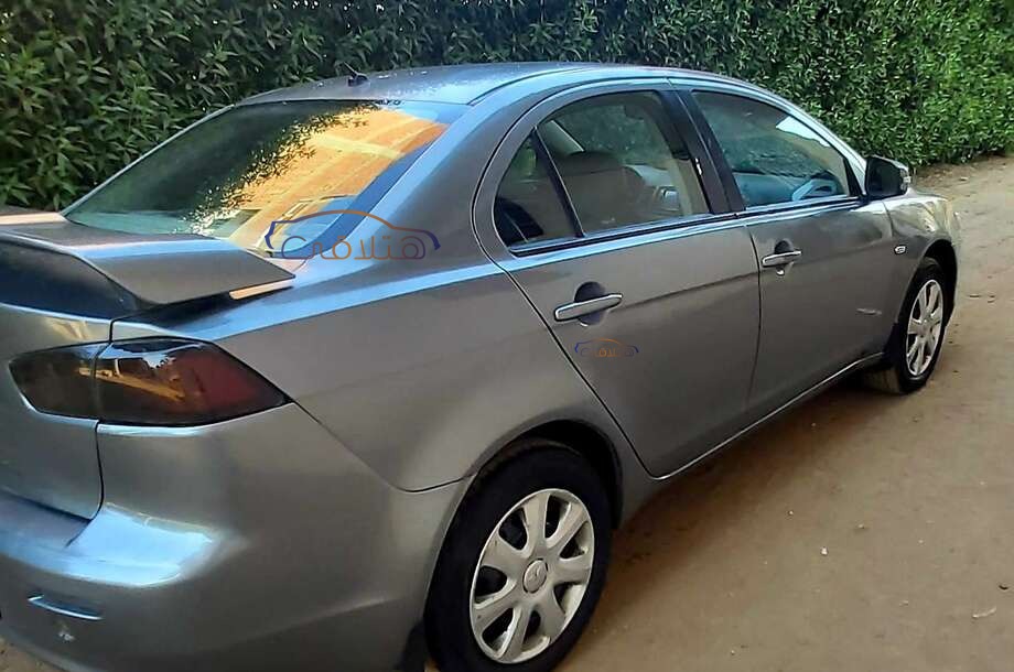 Lancer EX Shark Mitsubishi رمادي
