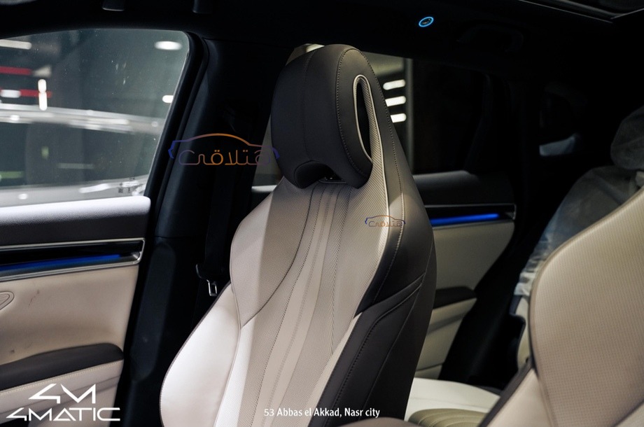 Song Plus Byd أبيض