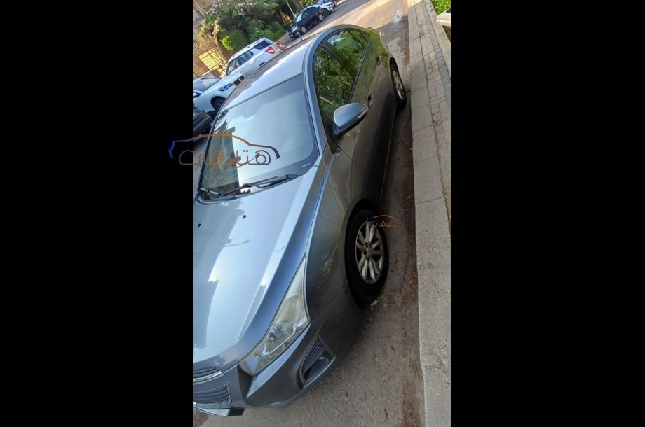 Cruze Chevrolet Silver