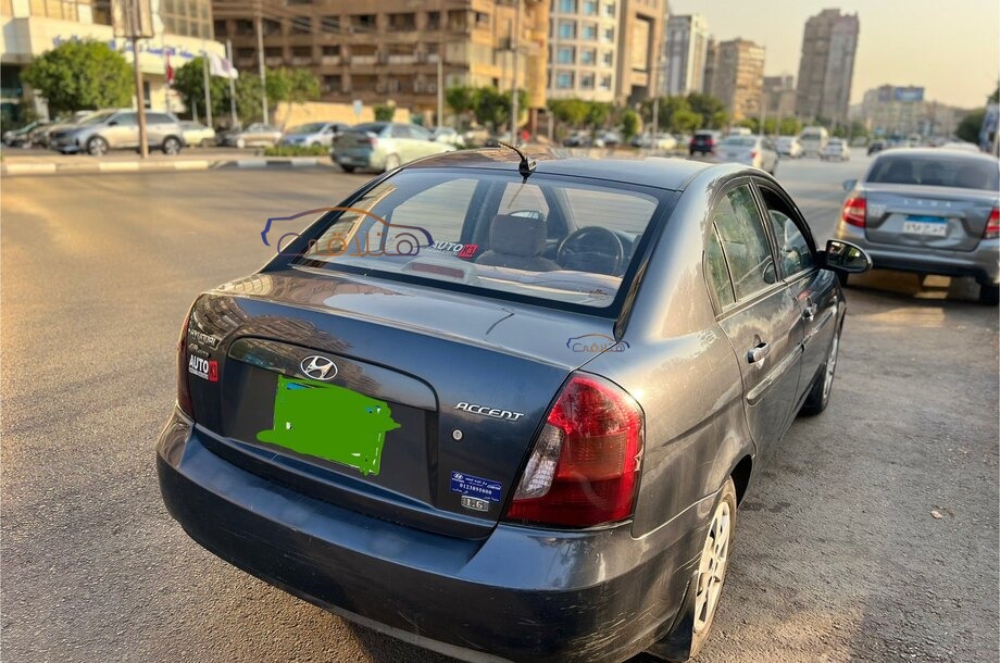 Accent Hyundai Dark blue