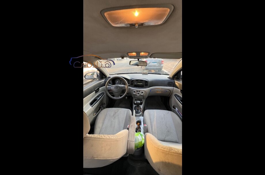 Accent Hyundai Dark blue