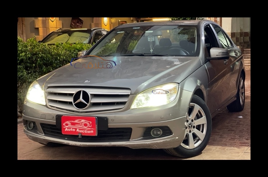 C 180 Mercedes رمادي