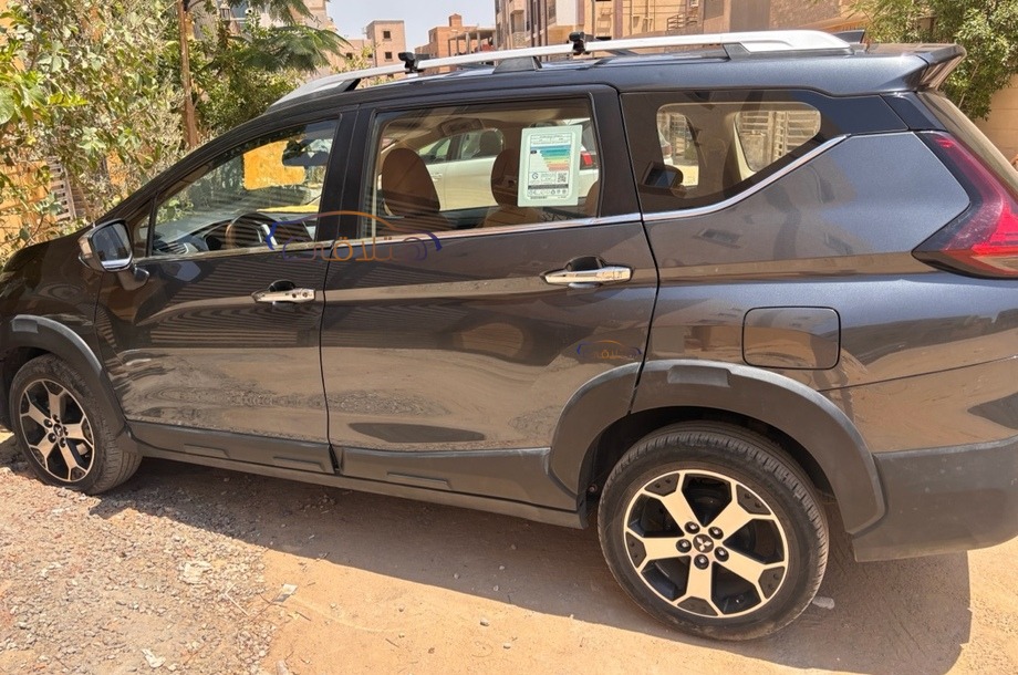 Xpander Cross Mitsubishi فيراني