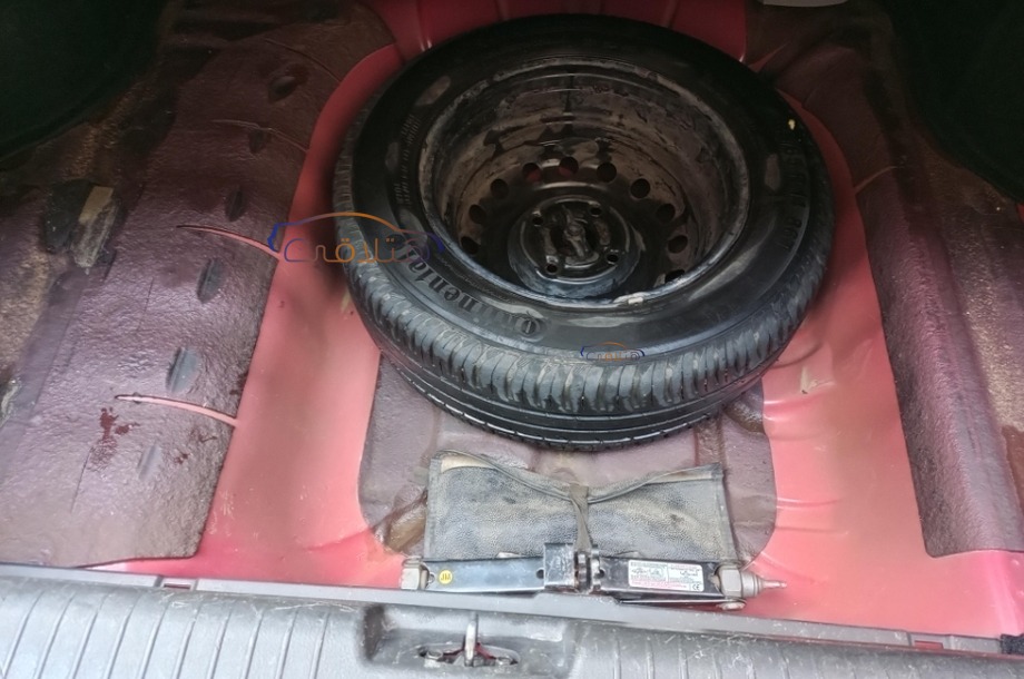 Optra Chevrolet Dark red