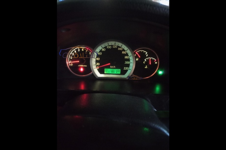 Optra Chevrolet Dark red