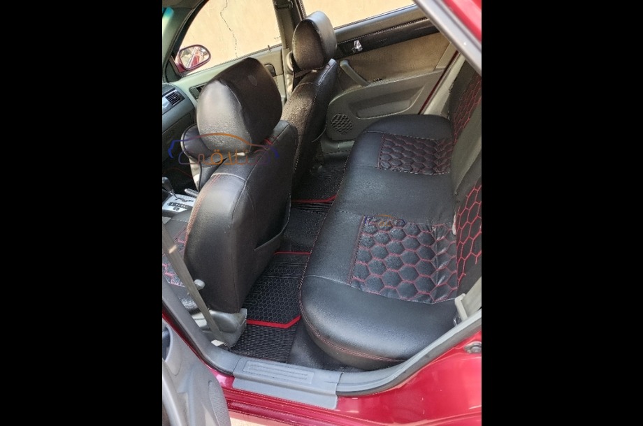 Optra Chevrolet Dark red