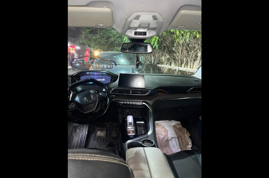 2008 Peugeot أبيض