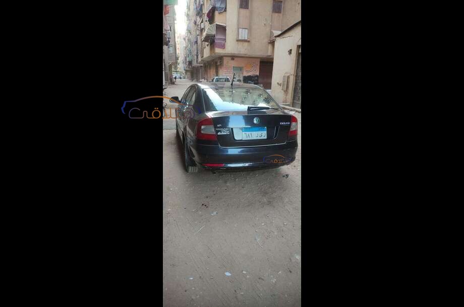 Fantasia Skoda أسود