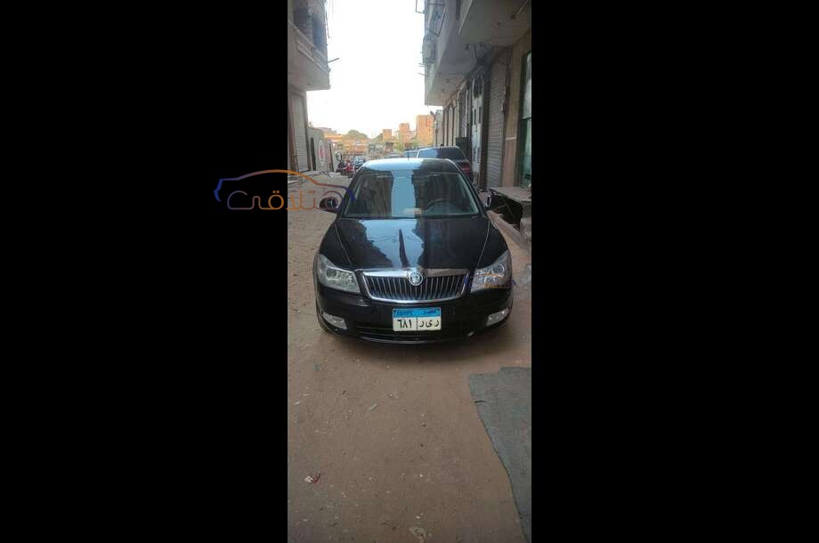 Fantasia Skoda أسود