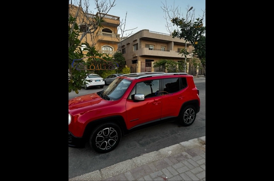 Renegade Jeep احمر