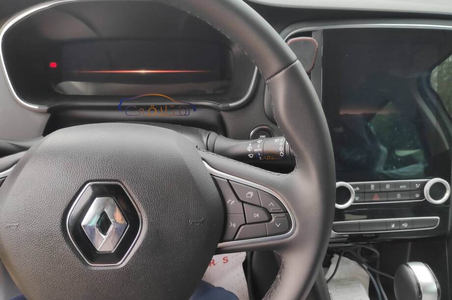 Megane Renault أبيض