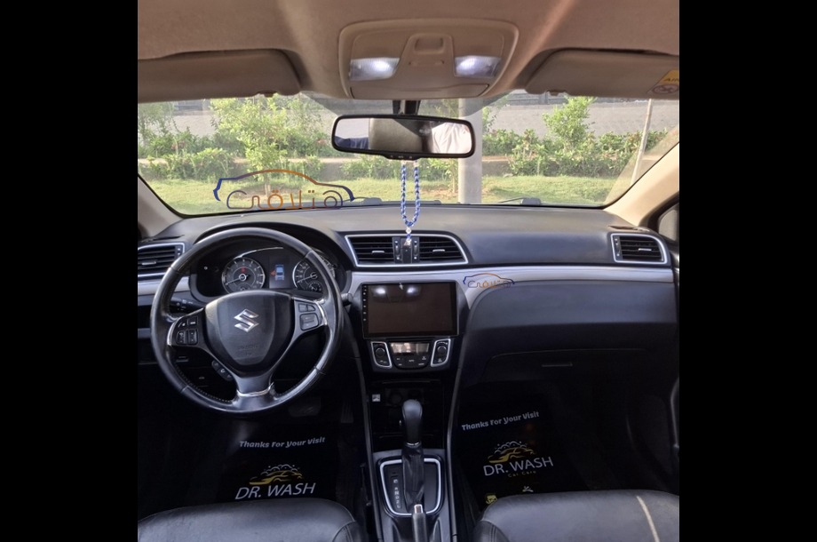 Ciaz Suzuki الأزرق الداكن