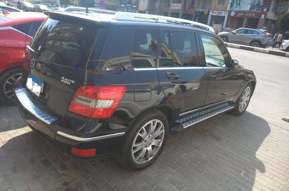 GLK 350 Mercedes أسود