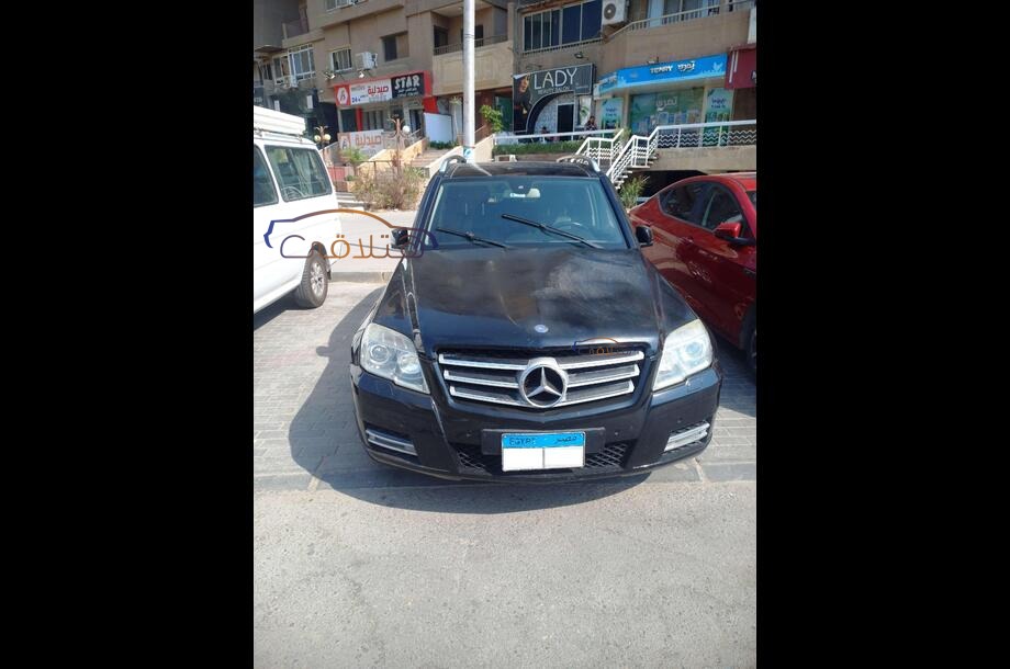 GLK 350 Mercedes أسود