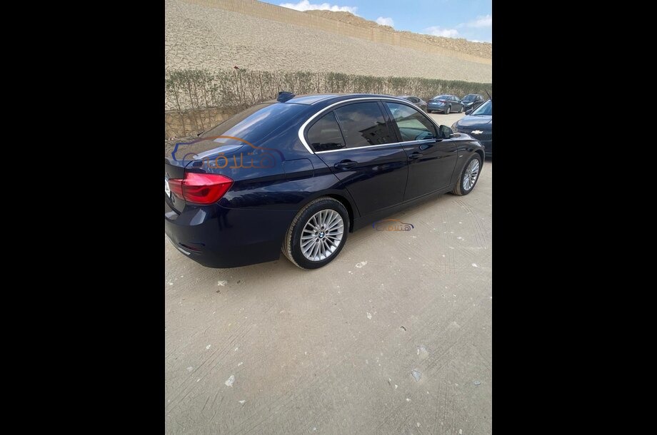 320 BMW Blue