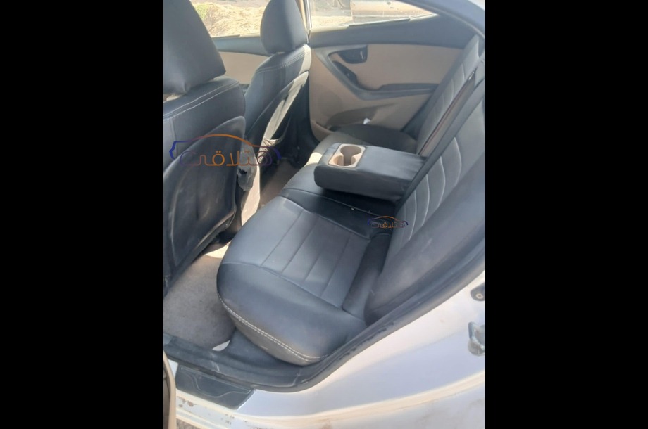 Elantra MD Hyundai White