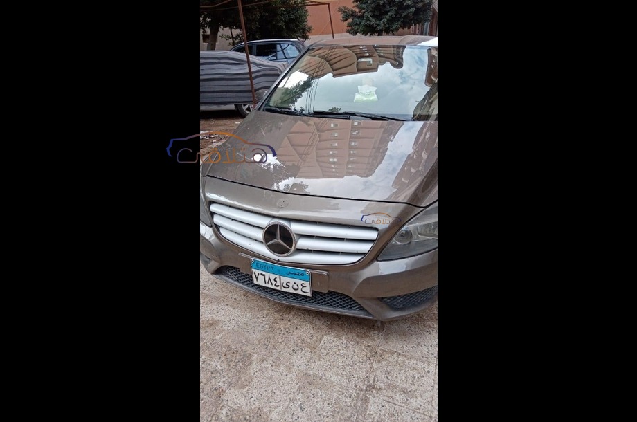 B 200 Mercedes بني
