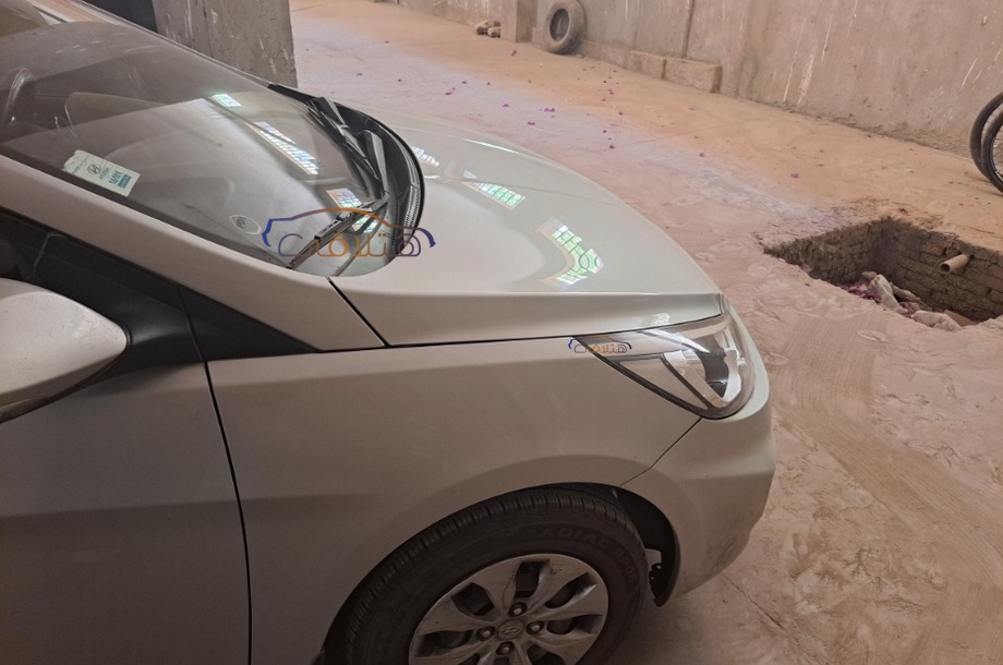 Accent RB Hyundai Silver