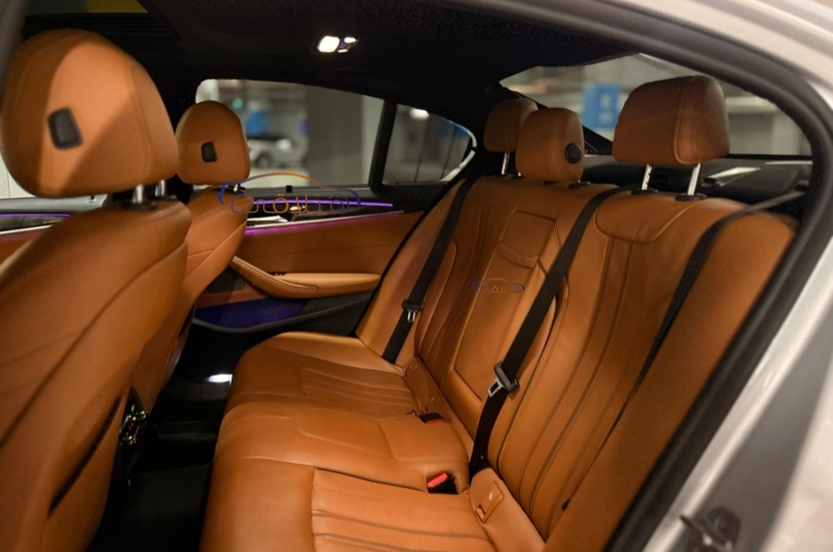 530 BMW فضي