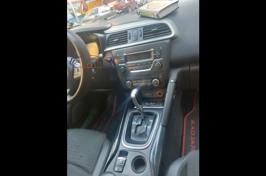 Kadjar Renault بني