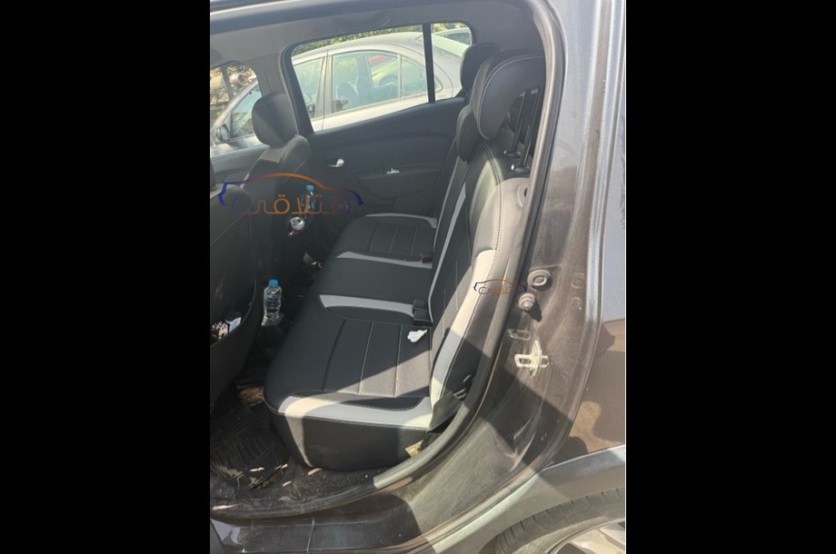 Sandero Step Way Renault أسود