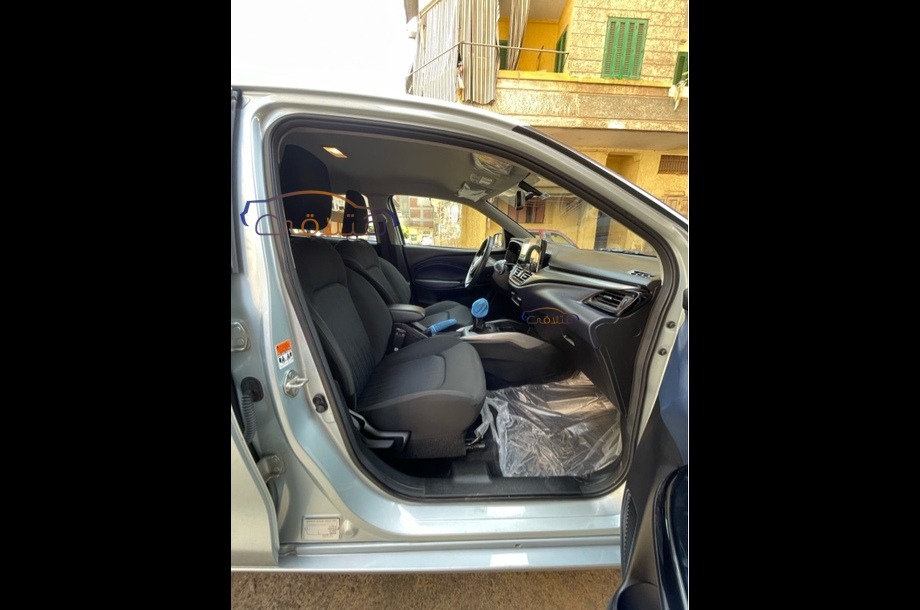 Baleno Suzuki Silver