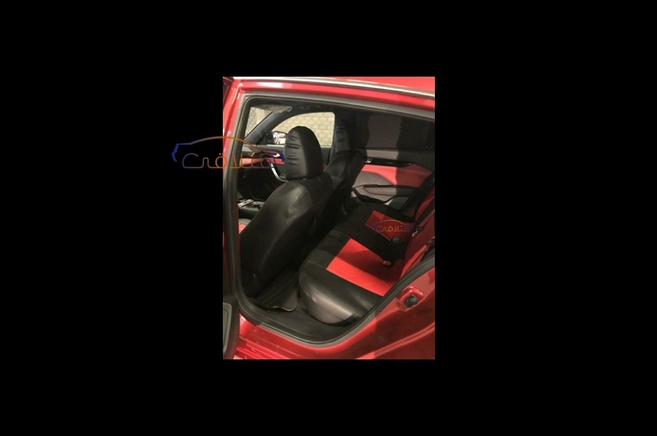 Aeolus A30 Dongfeng احمر