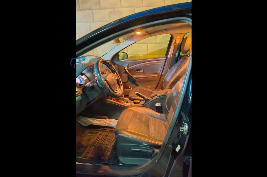 Fluence Renault Black