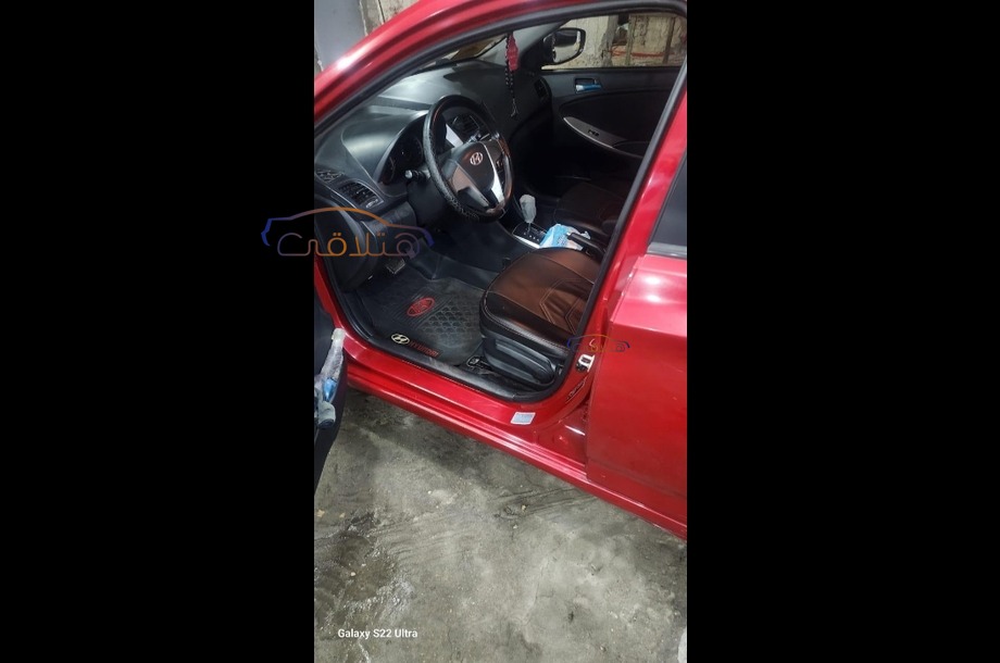 Accent RB Hyundai Red