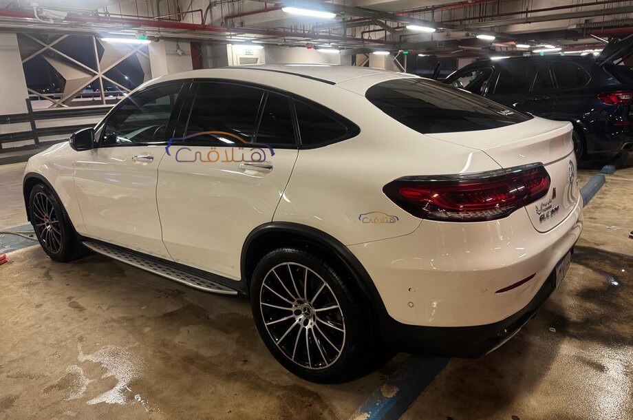 GLC 300 Mercedes أبيض