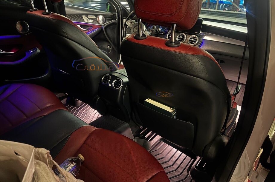 GLC 300 Mercedes أبيض