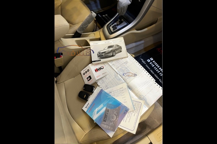 Optra Chevrolet احمر غامق