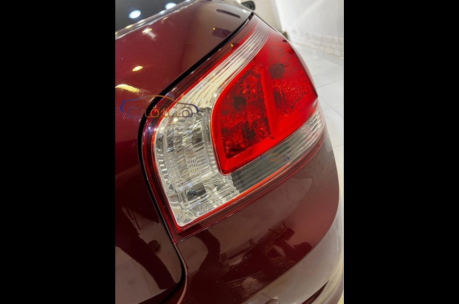 Optra Chevrolet احمر غامق